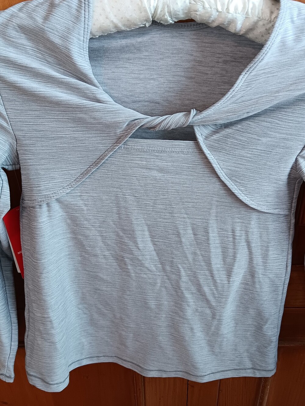 bcg Pale Gray Long-Sleeve Twist-Front Top. Small. New